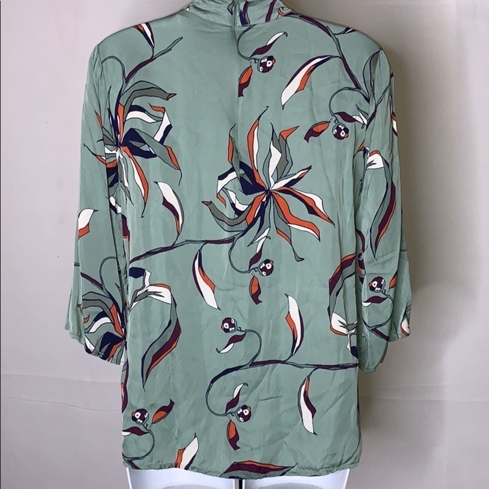 NWOT Second Female green blouse size - 2 - Picture 2 of 5